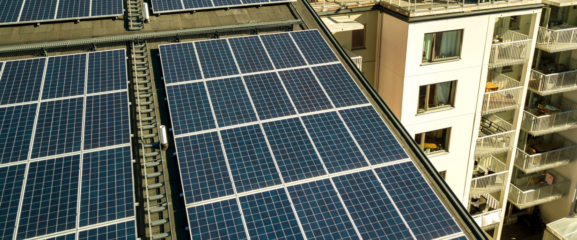 Solar Panels for Commercial Use: Benefits, Installation, and Financing