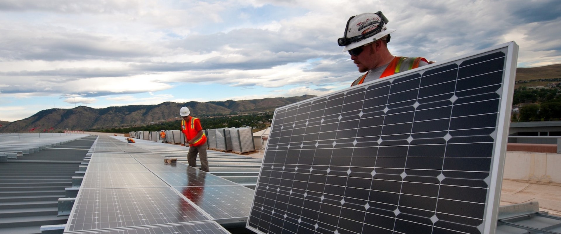 How to Increase the Efficiency and Cost Effectiveness of Commercial Solar Panels