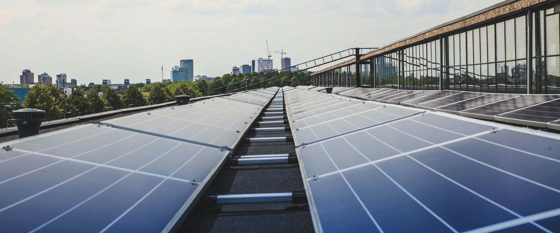 Roof-Mounted Panels: Harnessing the Power of Solar Energy for Your Business